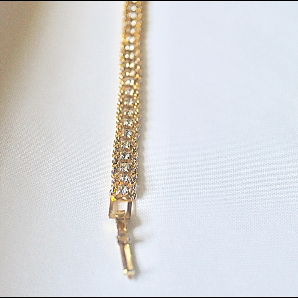 Gorgeous Bracelet gold plated